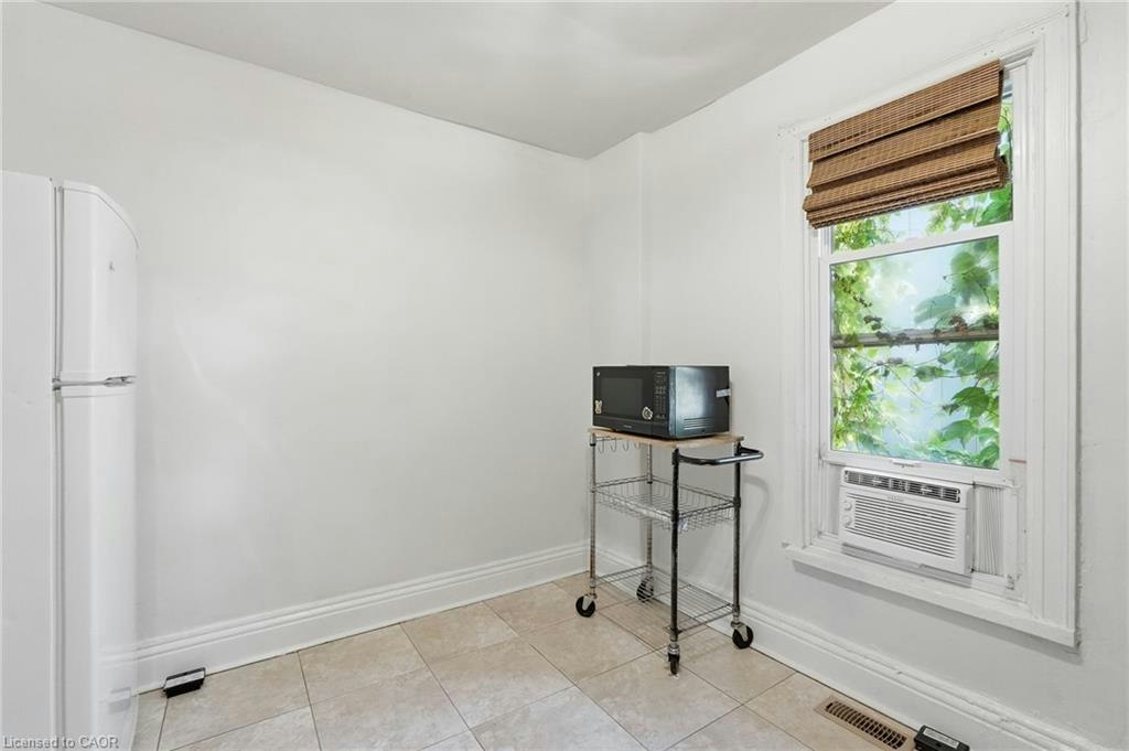 2-51 Wellington Street N, Hamilton, ON, L8R 1M9 - 23