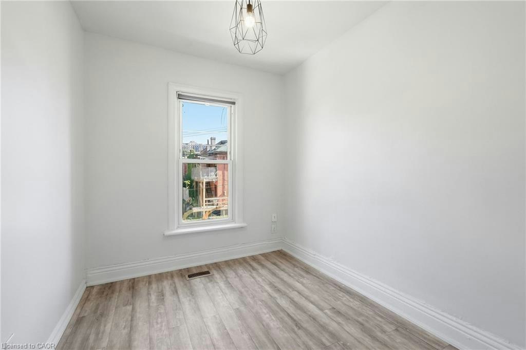 2-51 Wellington Street N, Hamilton, ON, L8R 1M9 - 13