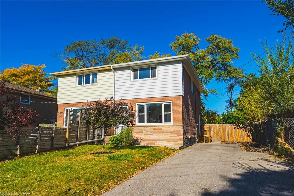 2373 Barclay Road, Burlington, ON, L7R 2B7 - 2
