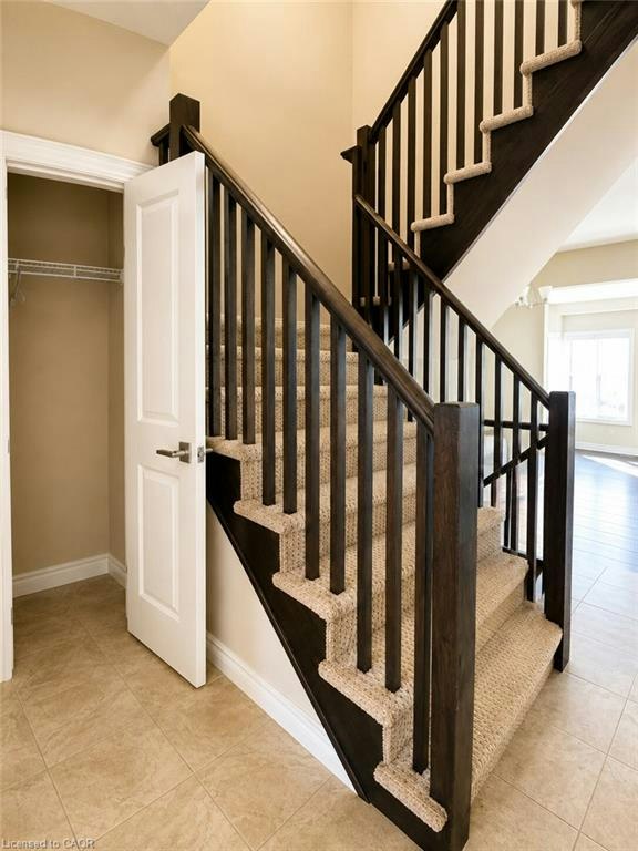 85 Sexton Crescent, Hamilton, ON, L9G 0E2 - 2
