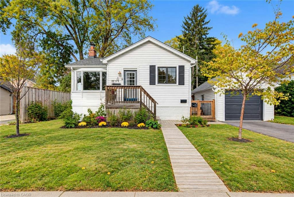 8 Peel Street N, Hamilton, ON, L9H 2Z7