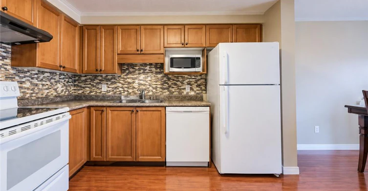 98 Donnenwerth Drive, Kitchener, ON, N2E 4C9 - 9