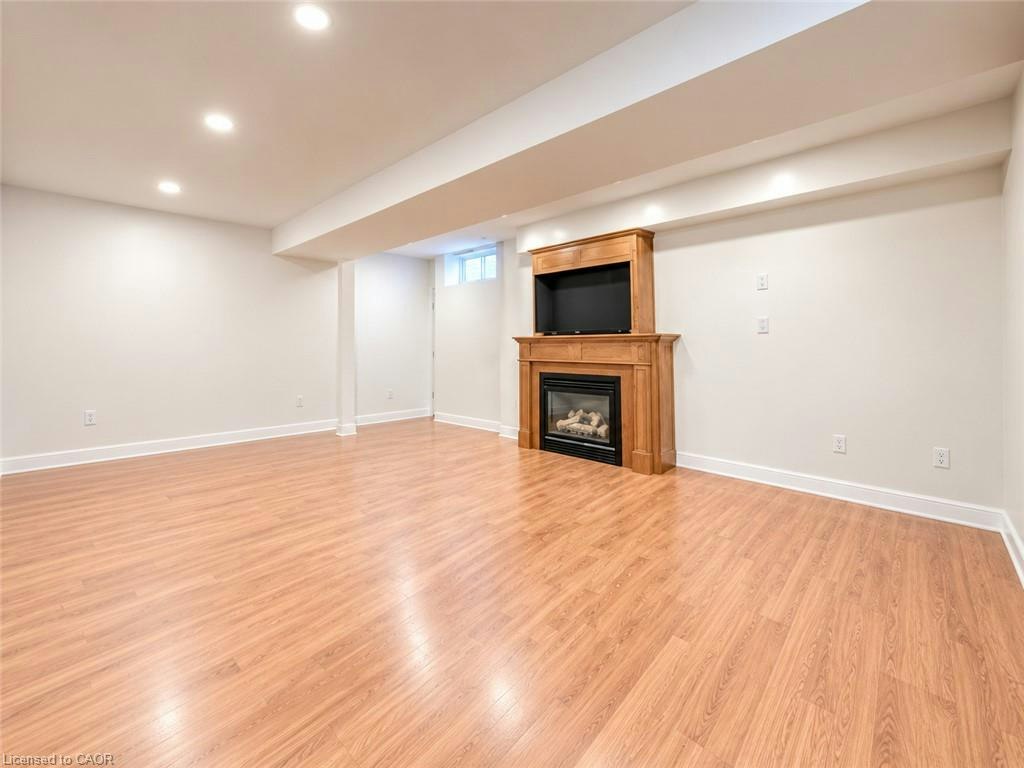 98 Donnenwerth Drive, Kitchener, ON, N2E 4C9 - 16