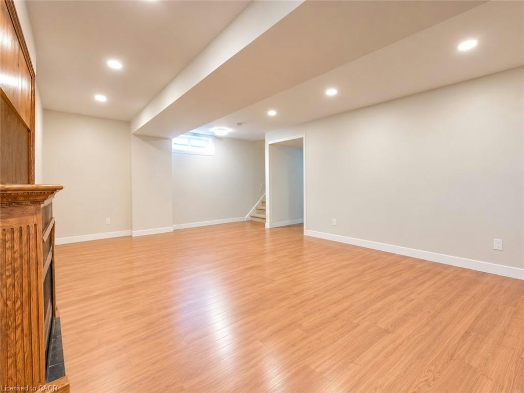 98 Donnenwerth Drive, Kitchener, ON, N2E 4C9 - 15