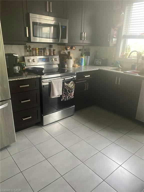 16 Pringle Lane, Hamilton, ON, L9G 0H2 - 7