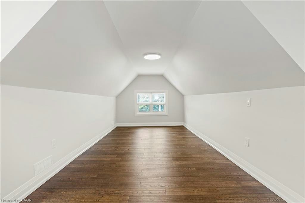 Upper-23 Somerset Avenue, Hamilton, ON, L8L 2L4 - 21