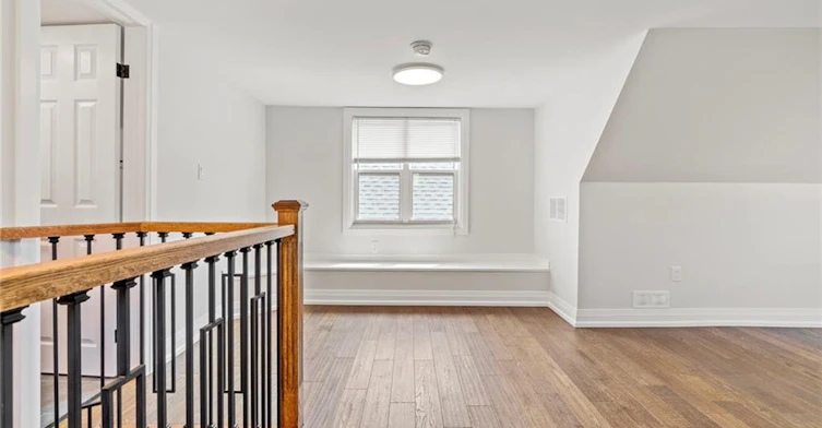 Upper-23 Somerset Avenue, Hamilton, ON, L8L 2L4 - 20