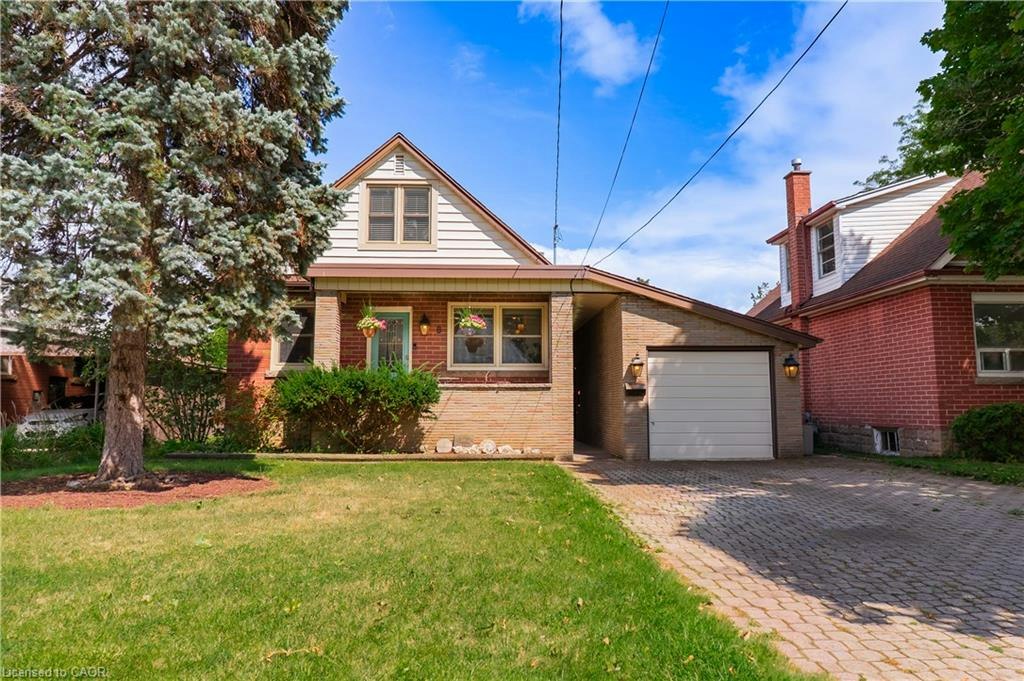 8 Cameron Avenue, Hamilton, ON, L9H 1P5