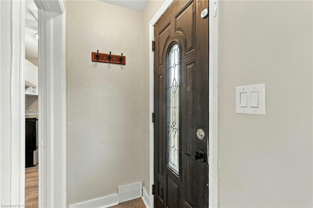 8541 Airport Road, Hamilton, ON, L0R 1W0 - 4