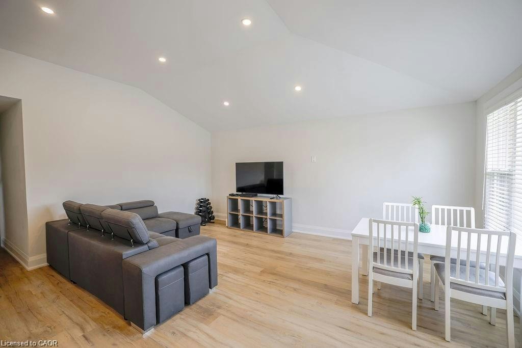 1 - Upper-93 Purdy Crescent, Hamilton, ON, L9A 3B5 - 3