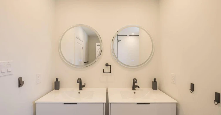 1 - Upper-93 Purdy Crescent, Hamilton, ON, L9A 3B5 - 22