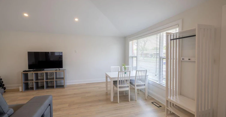 1 - Upper-93 Purdy Crescent, Hamilton, ON, L9A 3B5 - 9