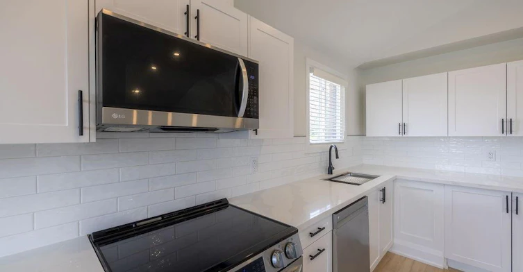 1 - Upper-93 Purdy Crescent, Hamilton, ON, L9A 3B5 - 13
