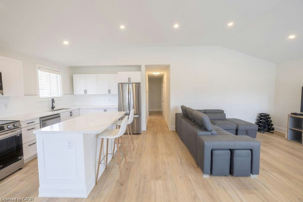 1 - Upper-93 Purdy Crescent, Hamilton, ON, L9A 3B5 - 4