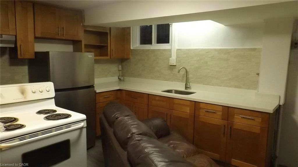68 Austin Drive, Waterloo, ON, N2L 3Y4 - 12