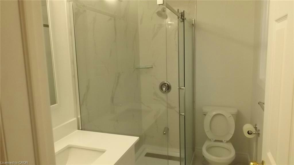 68 Austin Drive, Waterloo, ON, N2L 3Y4 - 11