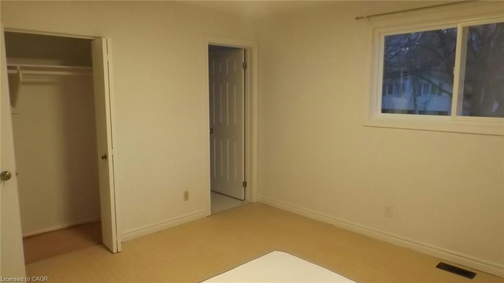 68 Austin Drive, Waterloo, ON, N2L 3Y4 - 10