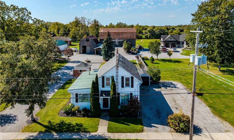 9 College Avenue