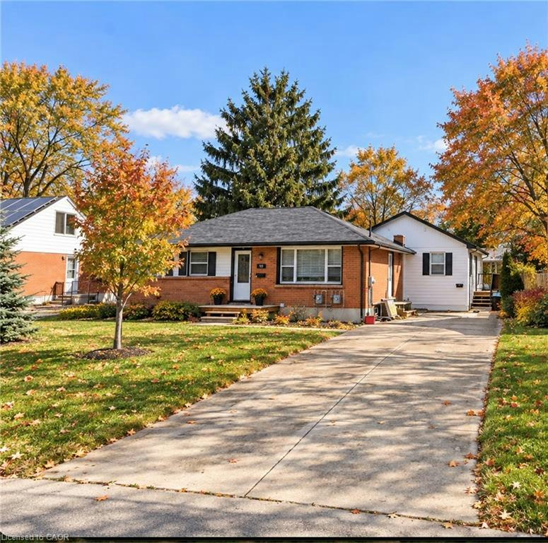 134 Oakside Street, London, ON, N5Y 1E7