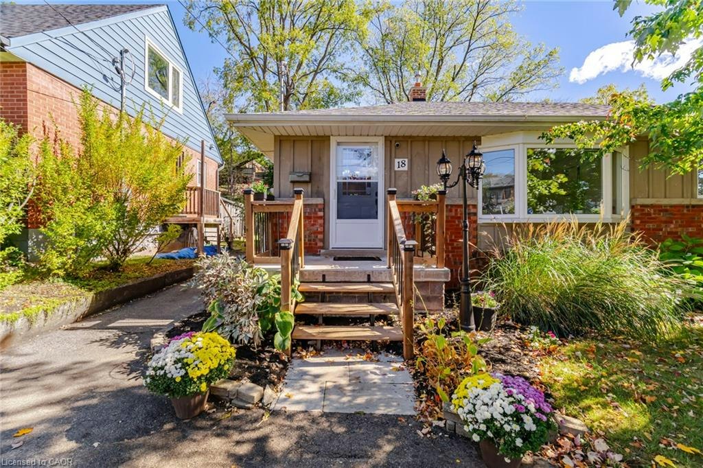 18 Delsey Street, Hamilton, ON, L9H 1S1
