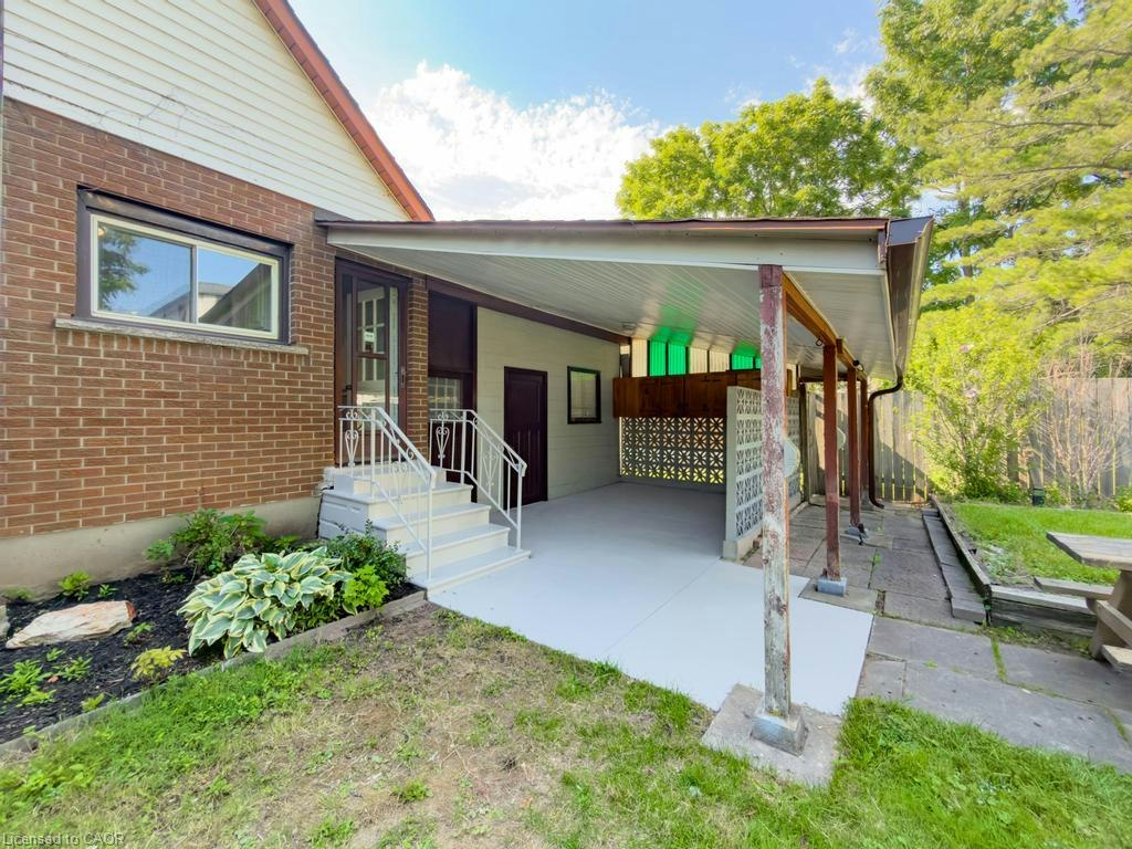 5576 Desson Avenue, Niagara Falls, ON, L2G 3T1 - 4
