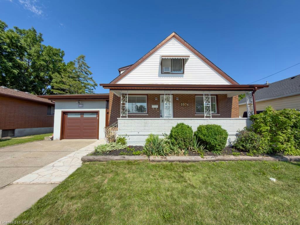 5576 Desson Avenue, Niagara Falls, ON, L2G 3T1 - 2