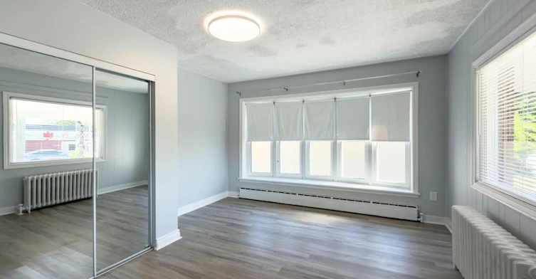5576 Desson Avenue, Niagara Falls, ON, L2G 3T1 - 9