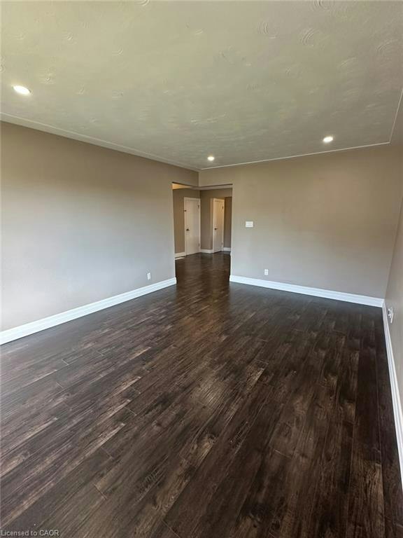 Upper-161 Sixth Avenue, Kitchener, ON, N2C 1R2 - 7