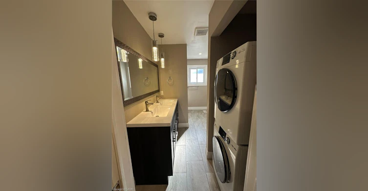 Upper-161 Sixth Avenue, Kitchener, ON, N2C 1R2 - 9