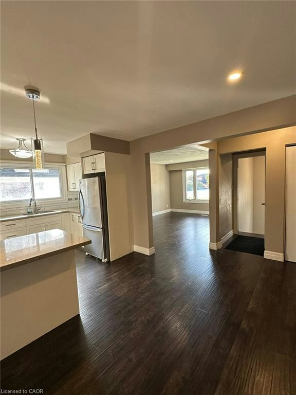 Upper-161 Sixth Avenue, Kitchener, ON, N2C 1R2 - 3