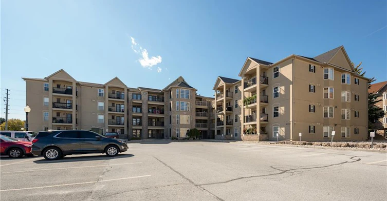 206-1451 Walker's Line, Burlington, ON, L7M 4P1 - 16