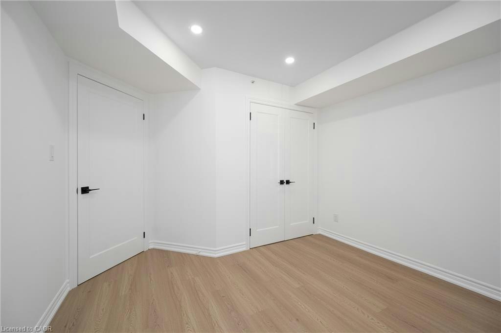 206-1451 Walker's Line, Burlington, ON, L7M 4P1 - 11