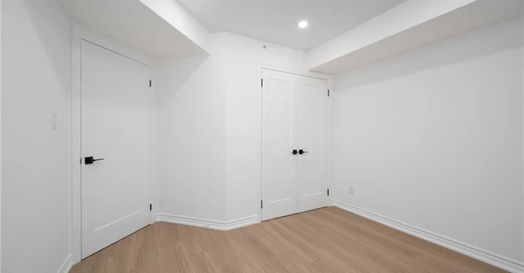 206-1451 Walker's Line, Burlington, ON, L7M 4P1 - 11