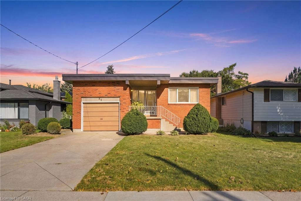 32 San Fernando Drive, Hamilton, ON, L9C 2C2