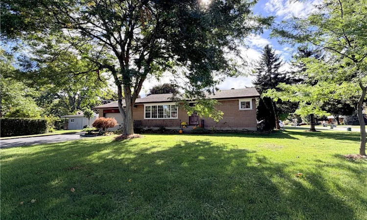 181 Montclair Crescent