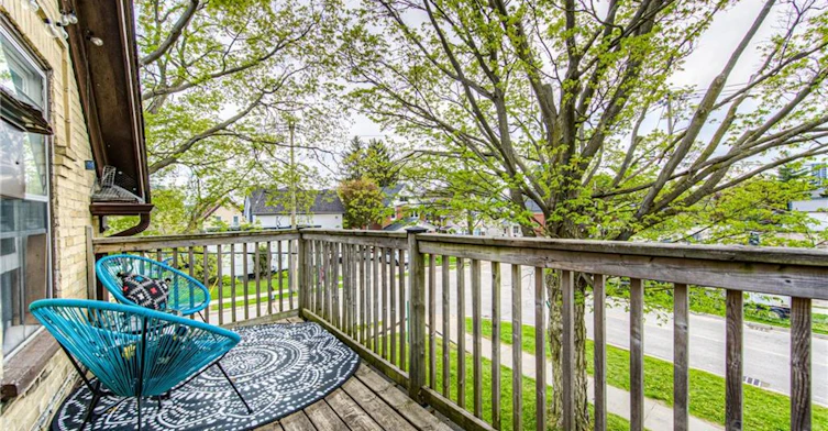 Upper-404 Duke Street W, Kitchener, ON, N2H 3Y5