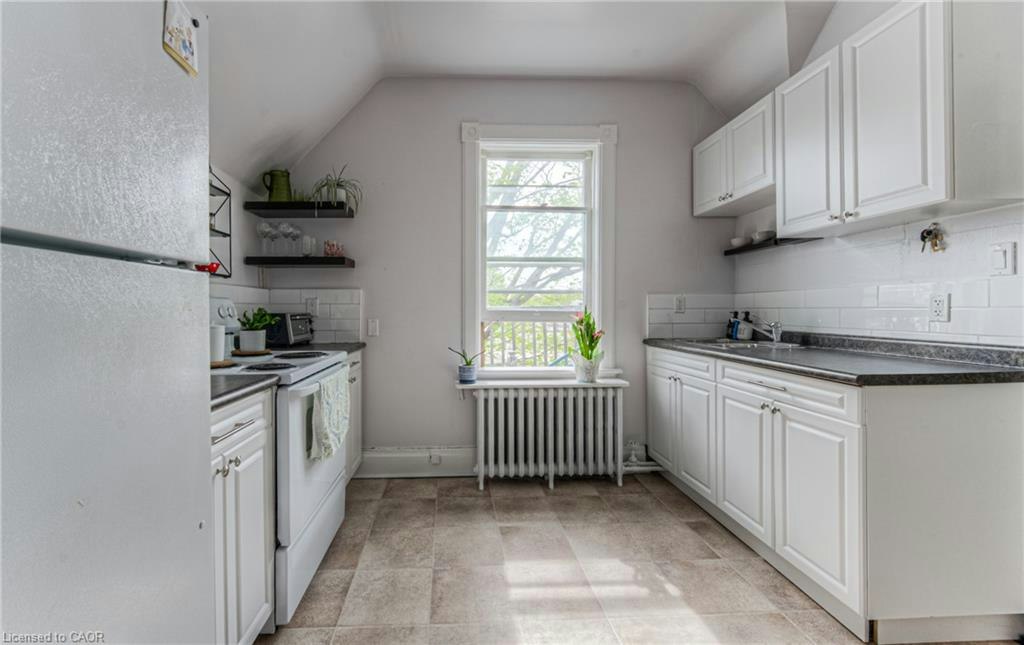 Upper-404 Duke Street W, Kitchener, ON, N2H 3Y5 - 7