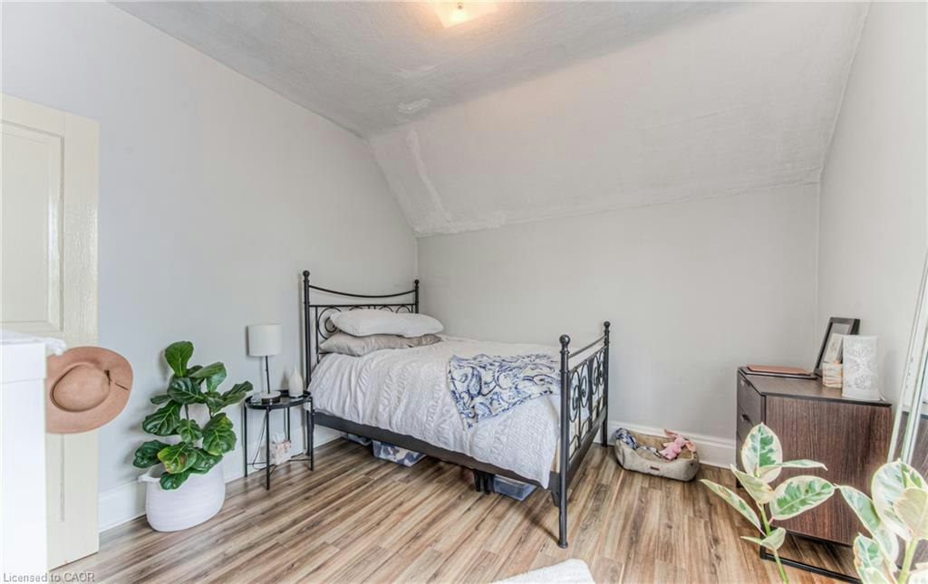 Upper-404 Duke Street W, Kitchener, ON, N2H 3Y5 - 13