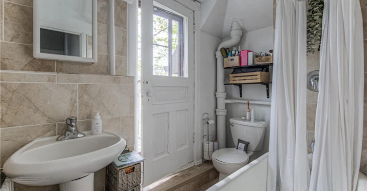 Upper-404 Duke Street W, Kitchener, ON, N2H 3Y5 - 3