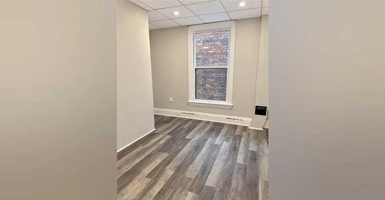 UPPER-6 West Avenue, Hamilton, ON, L8L 5B8 - 6