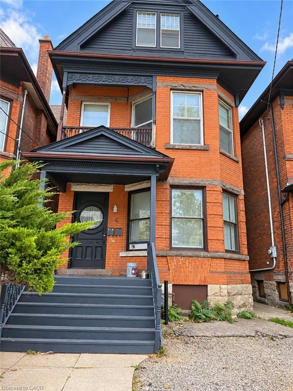 UPPER-6 West Avenue, Hamilton, ON, L8L 5B8