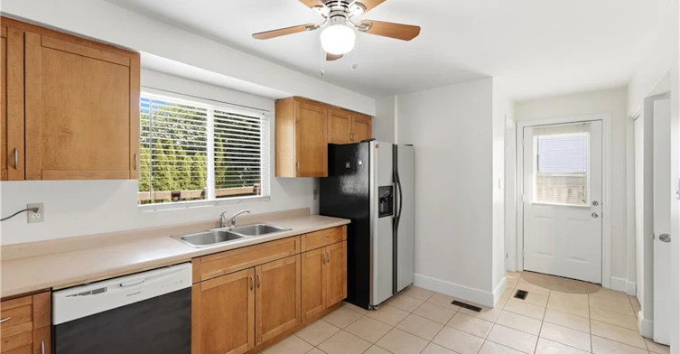 23 Heatherdale Place, Hamilton, ON, L9C 6K7 - 12