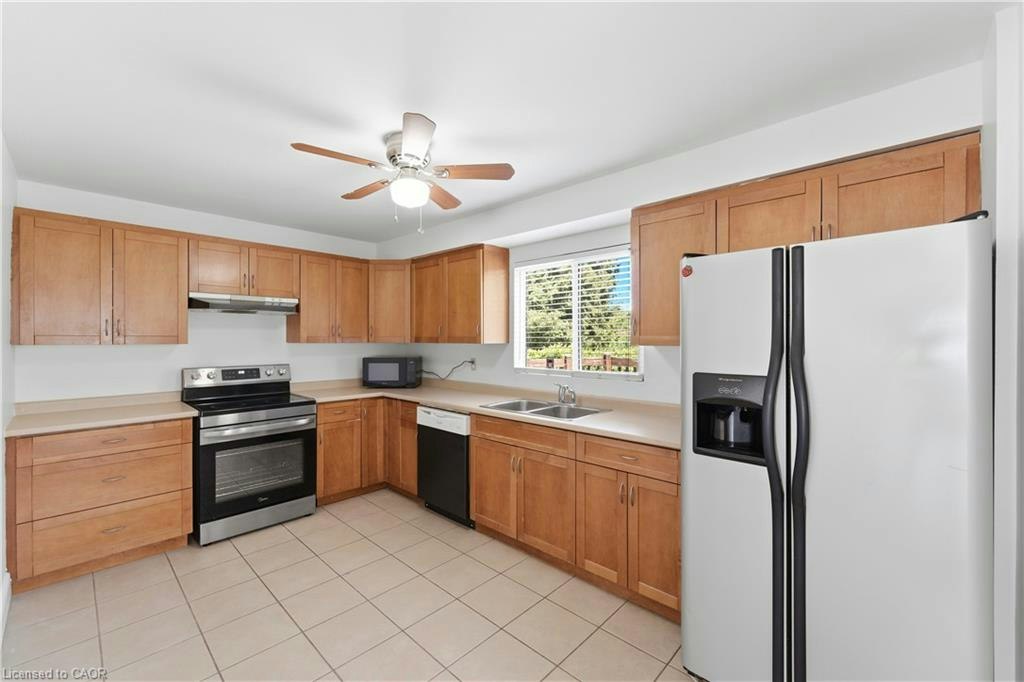 23 Heatherdale Place, Hamilton, ON, L9C 6K7 - 11