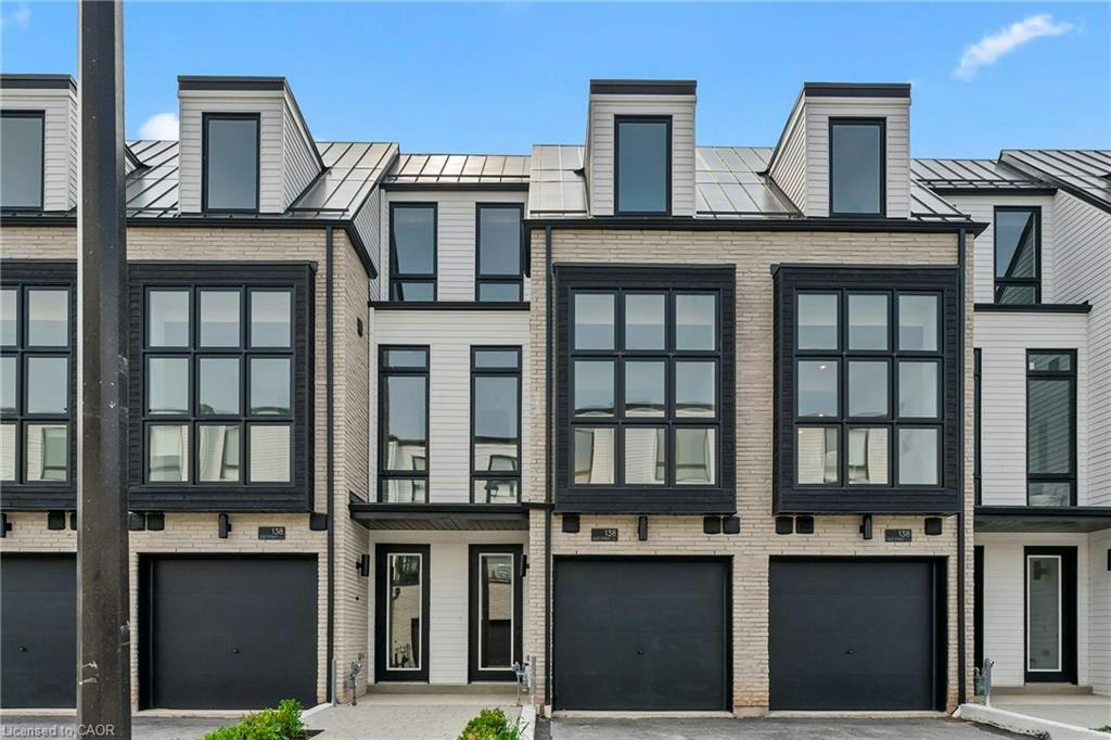 4-138 East Street, Oakville, ON, L6L 0H9