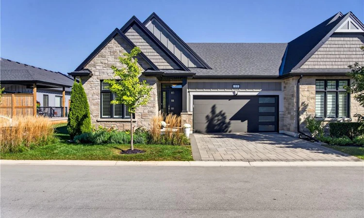 11-154 Port Robinson Rd Road