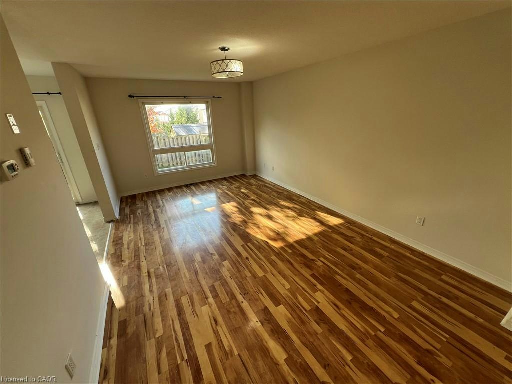 MAIN-14 Iron Gate Street, Kitchener, ON, N2N 3P9 - 4