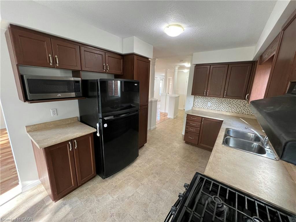 MAIN-14 Iron Gate Street, Kitchener, ON, N2N 3P9 - 6