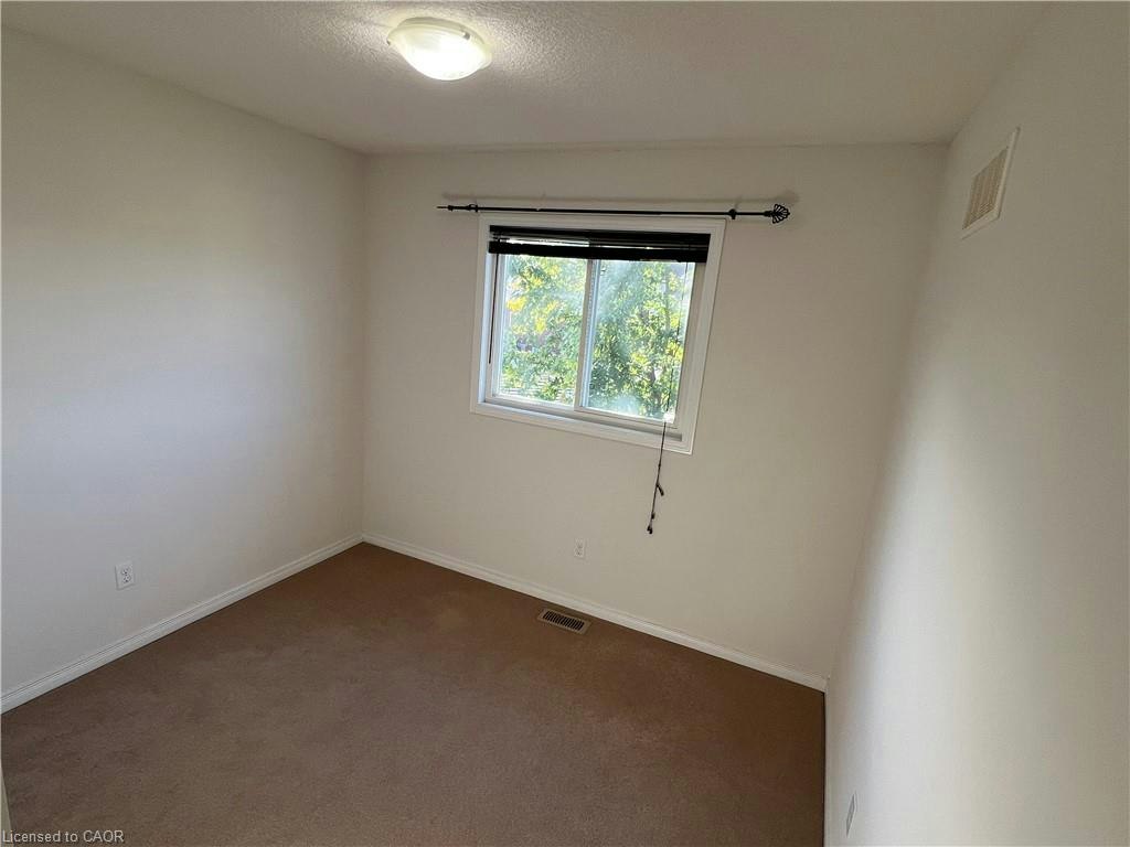 MAIN-14 Iron Gate Street, Kitchener, ON, N2N 3P9 - 11