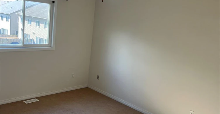 MAIN-14 Iron Gate Street, Kitchener, ON, N2N 3P9 - 10