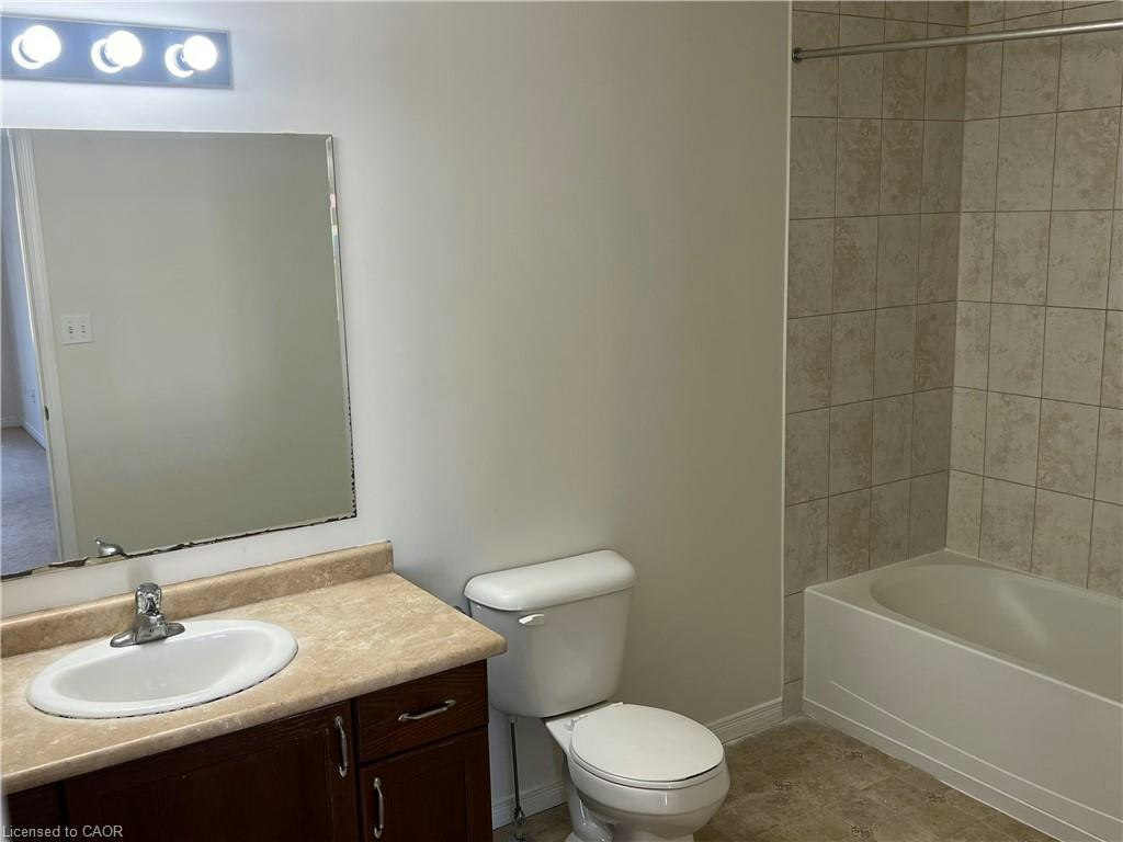 MAIN-14 Iron Gate Street, Kitchener, ON, N2N 3P9 - 14